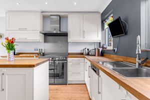 Photo 21- click for photo gallery